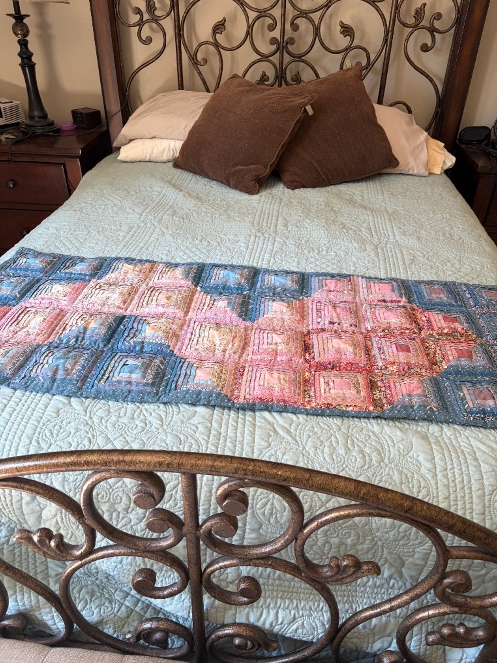 Vintage Hand-Quilted Log Cabin Patchwork Bed Runner / Table Scarf